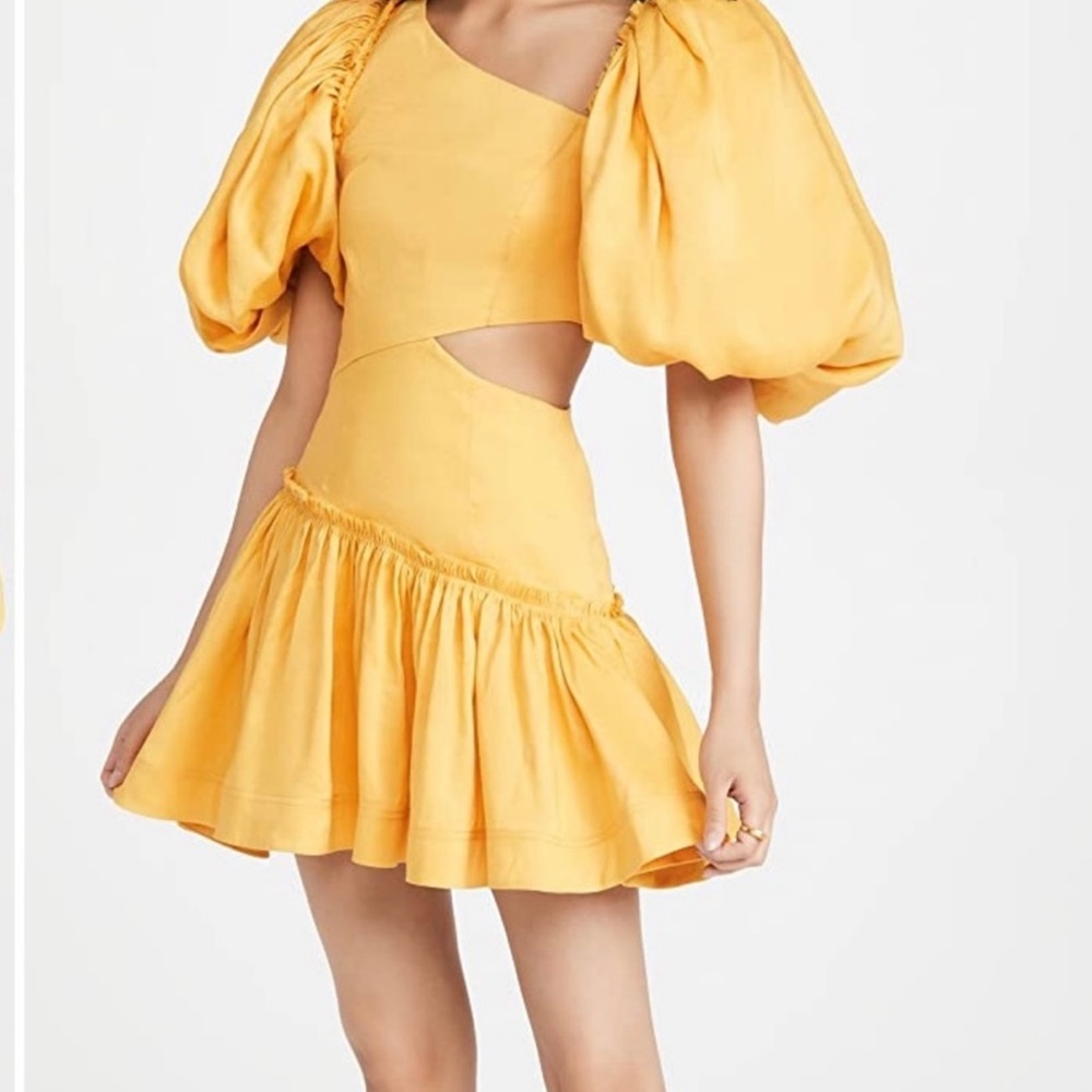 AJE MINI DRESS PUFF SLEEVE YELLOW. NEVER WORN. Time for something new.